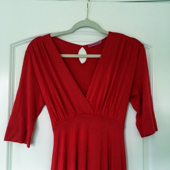 Maternal America Red Empire Waist Maternity Dress - Picture 4 of 6